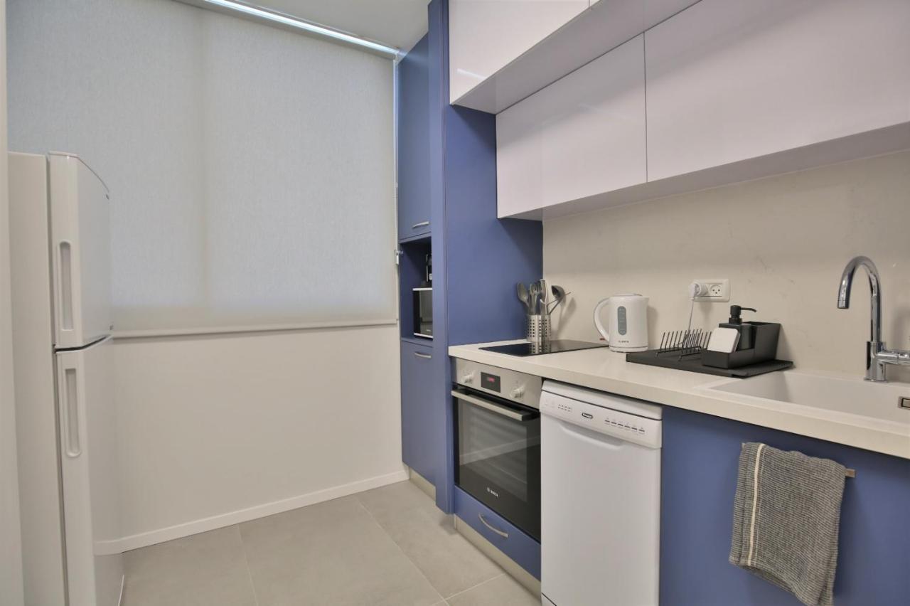Cozy And Stylish 1-Bedroom Apartment Netanya Exterior photo