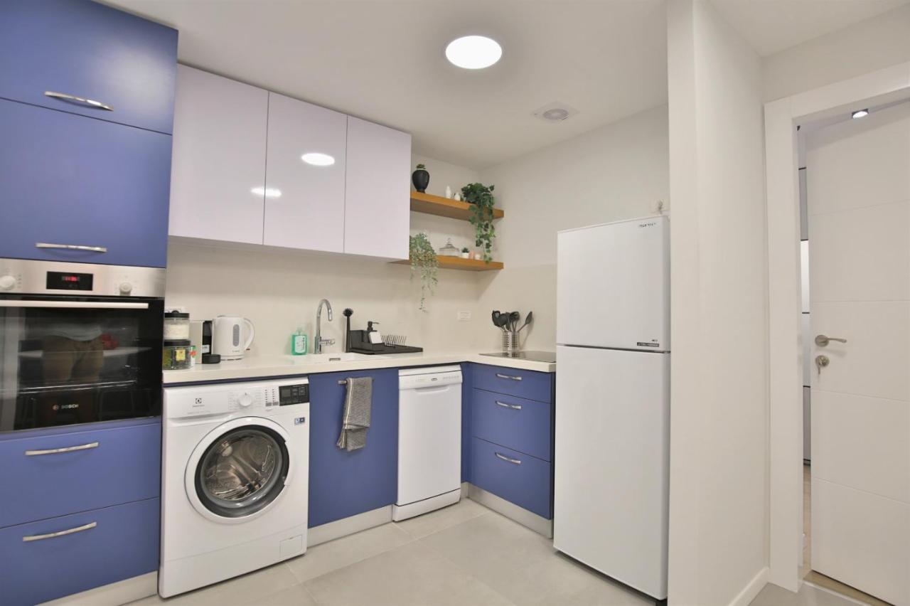 Cozy And Stylish 1-Bedroom Apartment Netanya Exterior photo