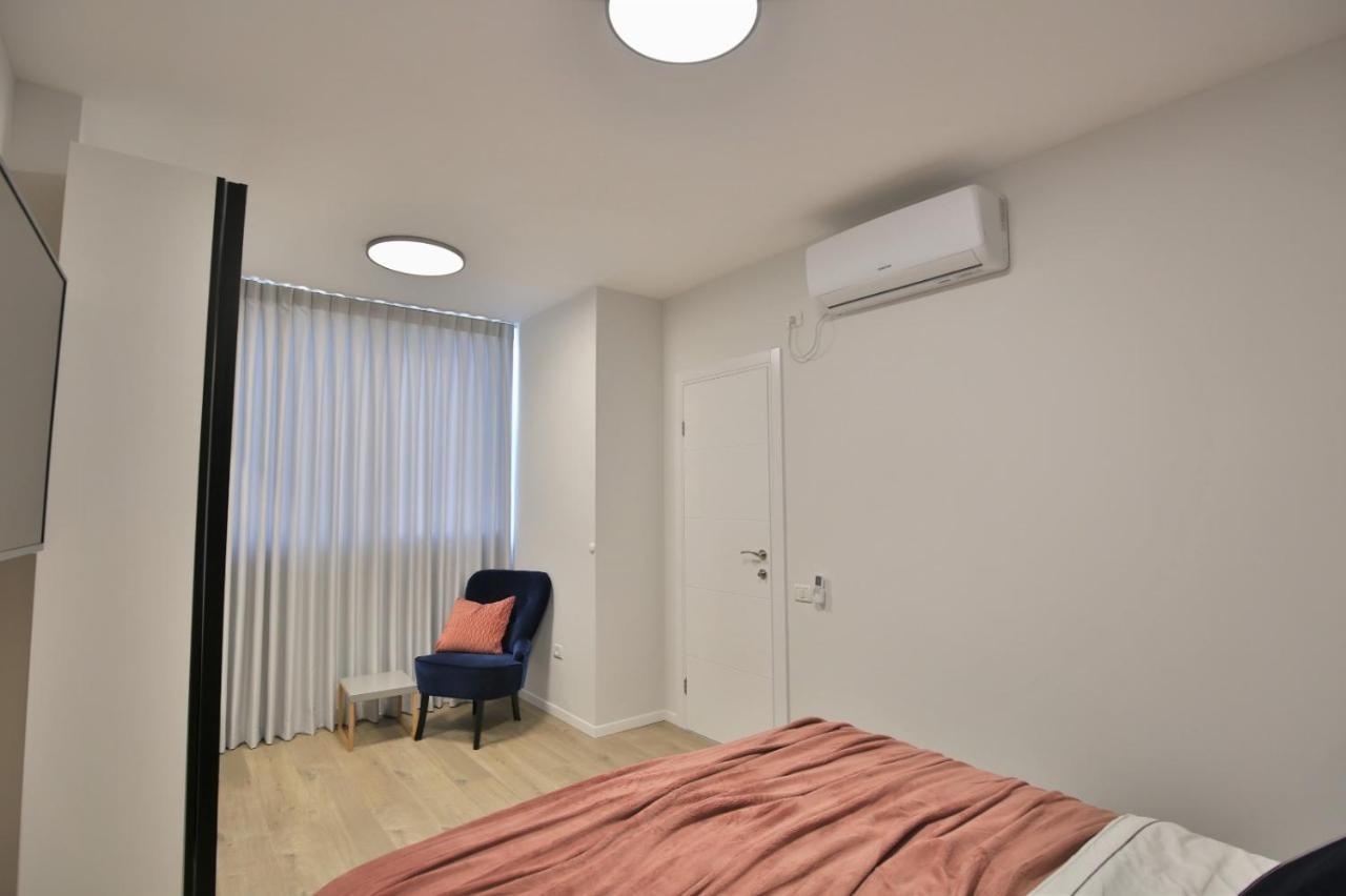 Cozy And Stylish 1-Bedroom Apartment Netanya Exterior photo