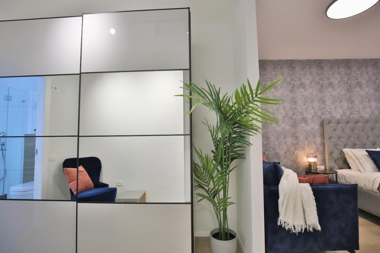 Cozy And Stylish 1-Bedroom Apartment Netanya Exterior photo