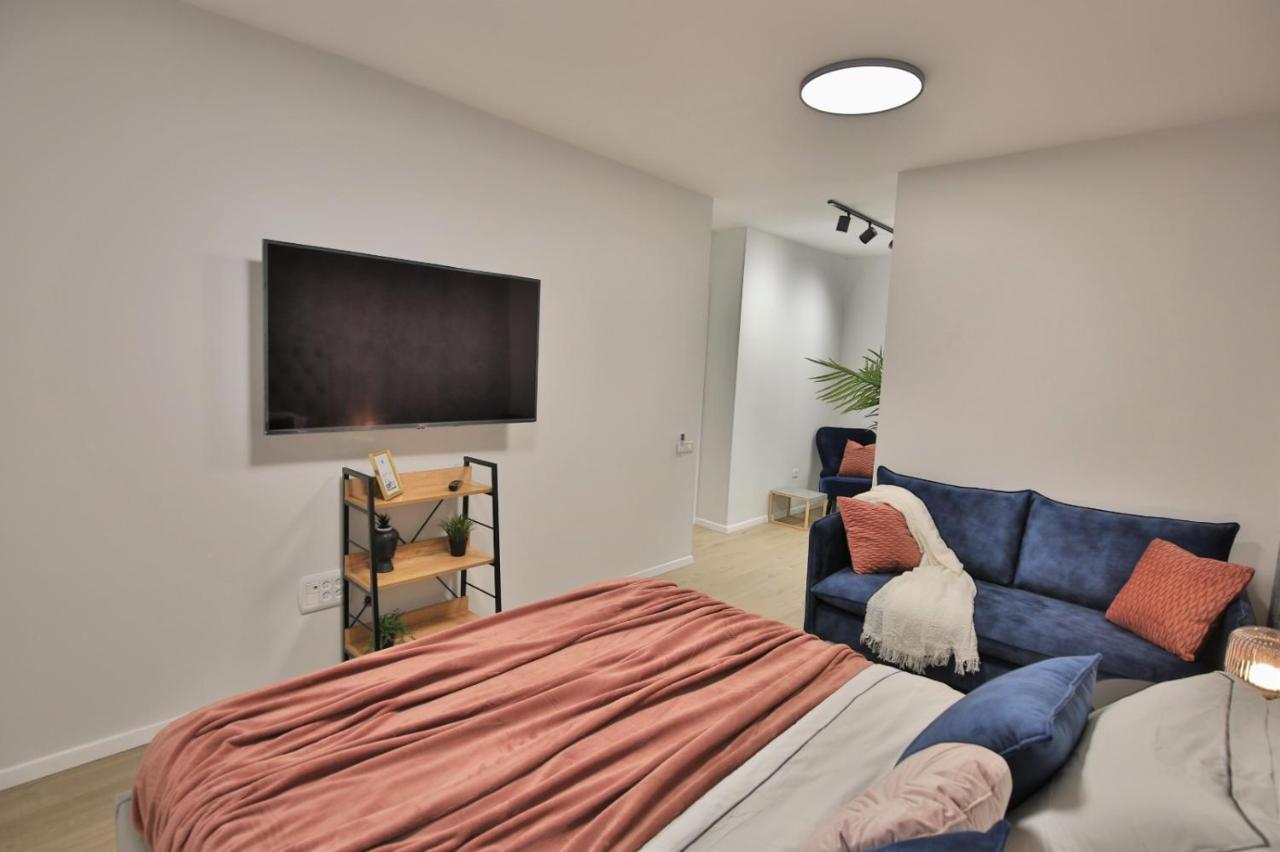 Cozy And Stylish 1-Bedroom Apartment Netanya Exterior photo